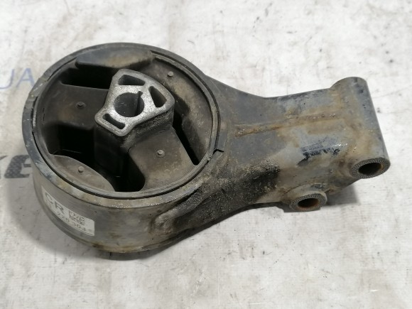 Opel insignia,  V05932,  Подушка крепления двигателя