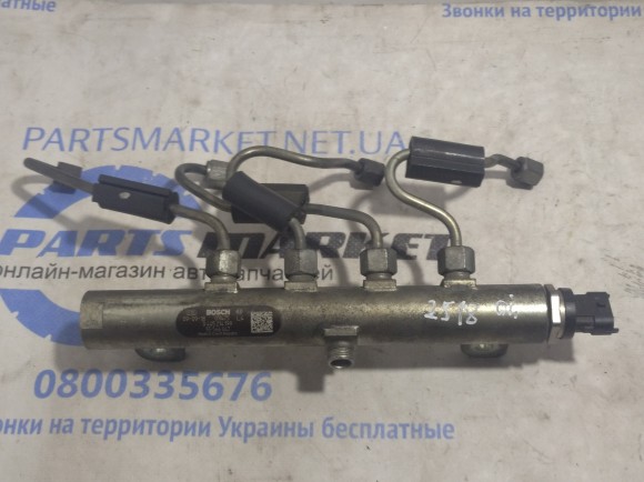 Opel insignia, 0445214199  распределитель топлива (рампа)
