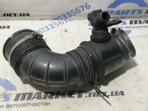 Opel insignia,  55561787, Патрубок воздушного фильтра