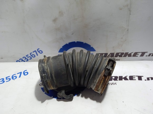 Mazda 6GG, L813132213, патрубок воздушного фильтра
